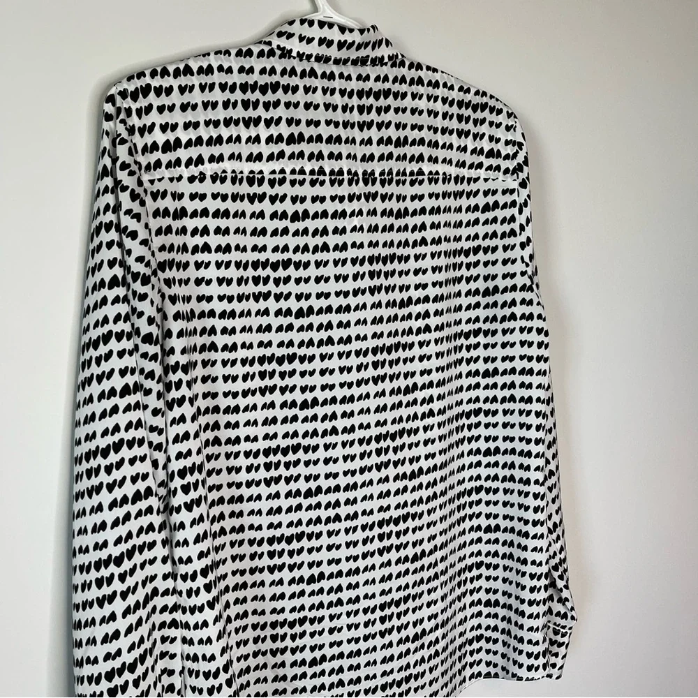 J Crew Heart Print Long Sleeve Blouse Size Medium - Picture 8 of 10